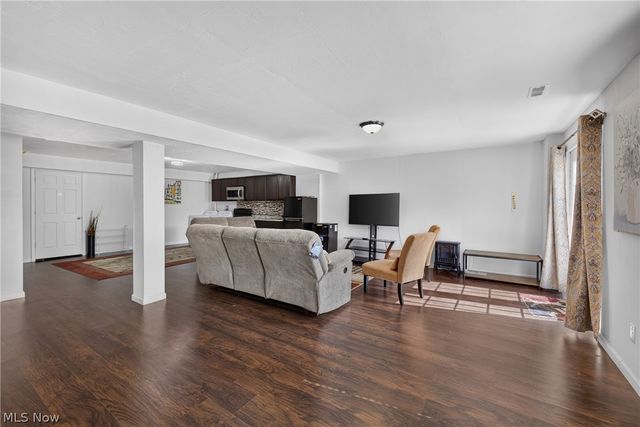7941 Megan Meadow Drive, Hudson, OH 44236