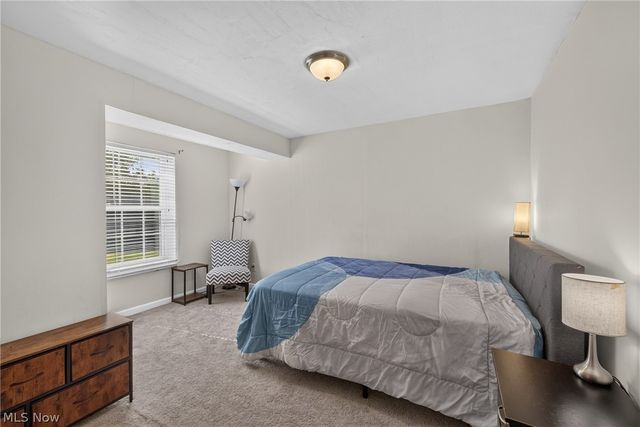7941 Megan Meadow Drive, Hudson, OH 44236
