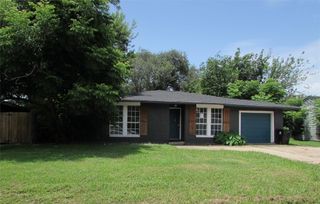 5634 Ridgeway Drive, Houston, TX 77033