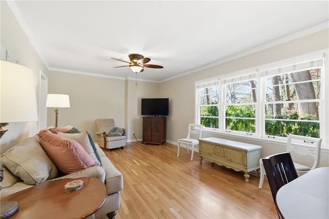 4462 Redwood Street, Atlanta, GA 30360