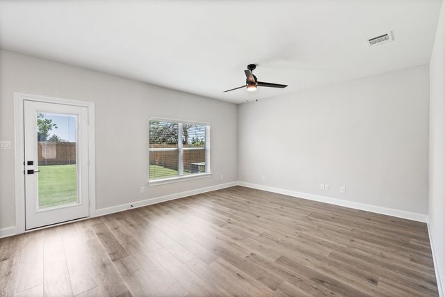 1008 Cypress Avenue, Hutchins, TX 75141