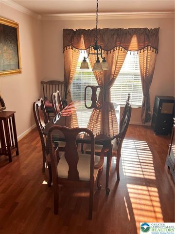 8355 Valley Grn, Upper Macungie Twp, PA 18051