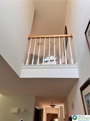 8355 Valley Grn, Upper Macungie Twp, PA 18051