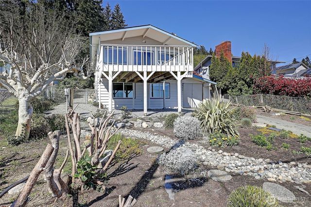 634 Lehman Drive, Camano Island, WA 98282