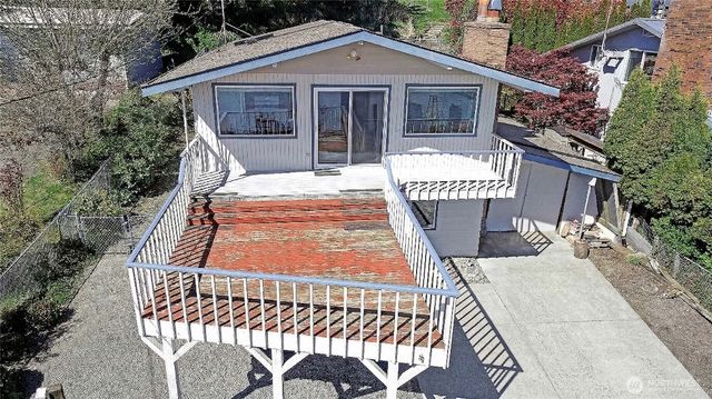 634 Lehman Drive, Camano Island, WA 98282