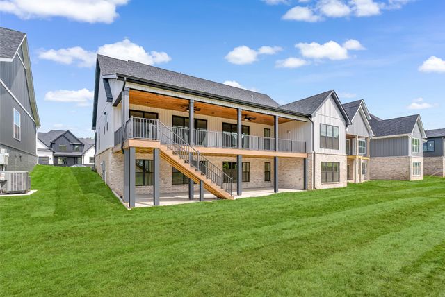 726 Azalea Lane, Versailles, KY 40383