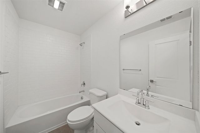 2323 Via Cami Lane, Houston, TX 77051