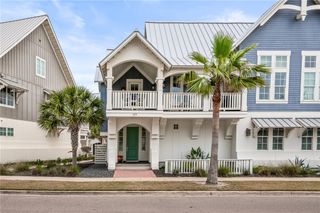 177 Sunset Ave, Port Aransas, TX 78373