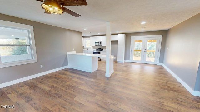 1183 Webster Valley Road, Rogersville, TN 37857