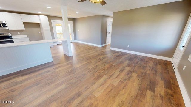 1183 Webster Valley Road, Rogersville, TN 37857