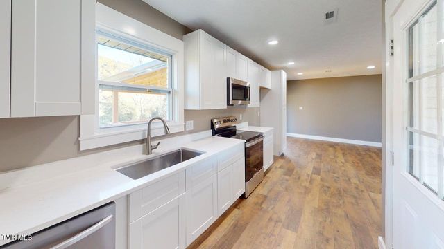 1183 Webster Valley Road, Rogersville, TN 37857