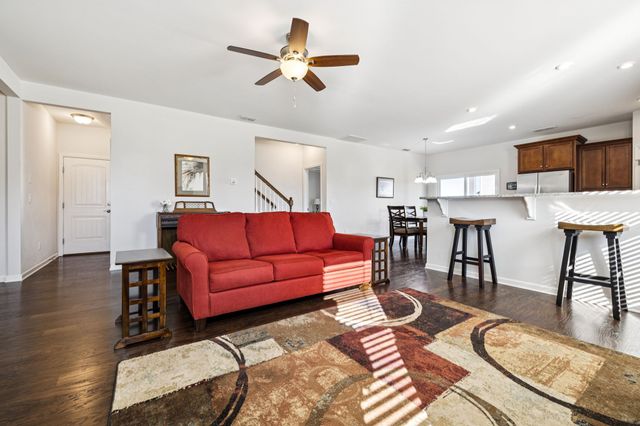 3527 Kepeharm Ln, Murfreesboro, TN 37128