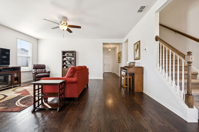 3527 Kepeharm Ln, Murfreesboro, TN 37128