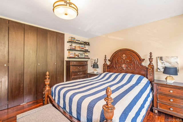 16801 12th Avenue 3A, Whitestone, NY 11357