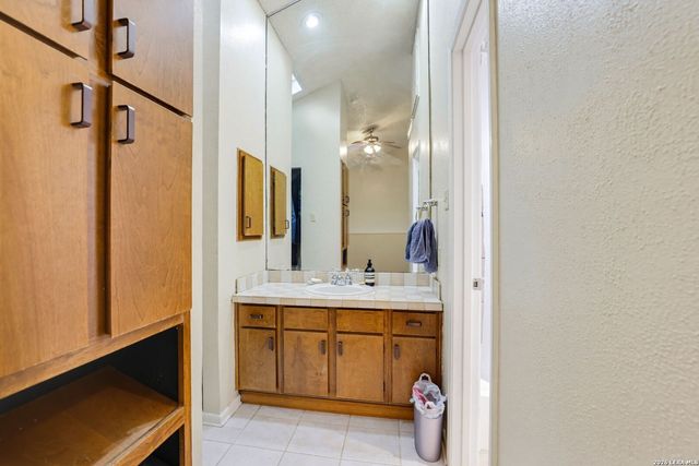 14122 Churchill Estates Blvd Apt 1101, San Antonio, TX 78248