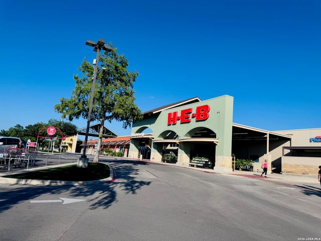 14122 Churchill Estates Blvd Apt 1101, San Antonio, TX 78248