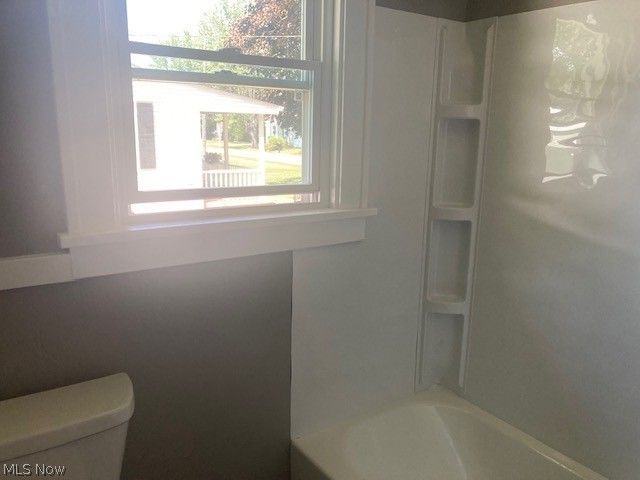 4977 Damon, Warren, OH 44483