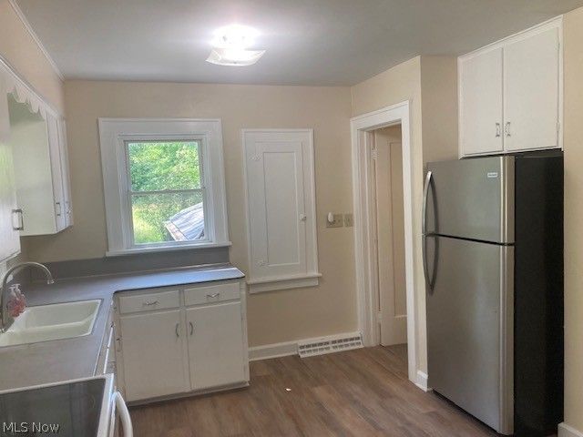 4977 Damon, Warren, OH 44483