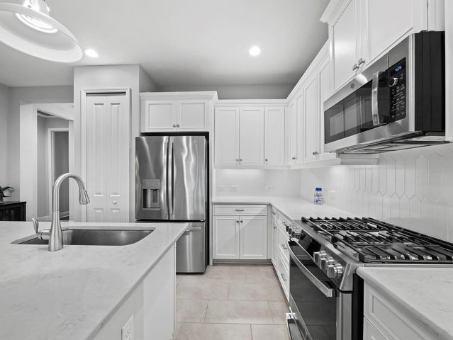 2878 BUTTERFLY JASMINE TRAIL, Sarasota, FL 34240