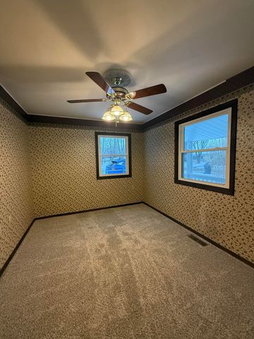 733-1 Imperial Road, Valparaiso, IN 46385