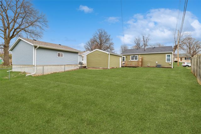 601 E 22nd Street S, Newton, IA 50208