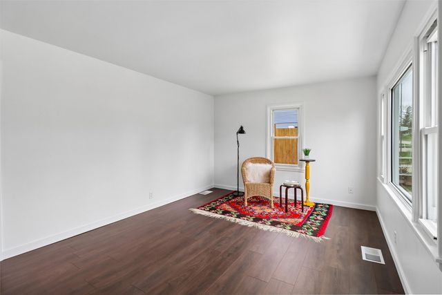 601 E 22nd Street S, Newton, IA 50208