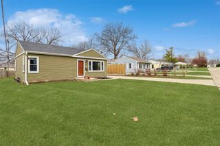 601 E 22nd Street S, Newton, IA 50208