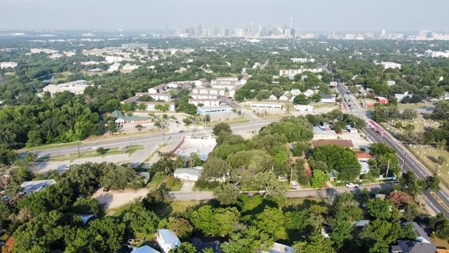 1189 Ridge DR, Austin, TX 78721