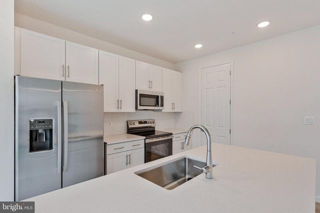 18 POPLAR CT, North East, MD 21901