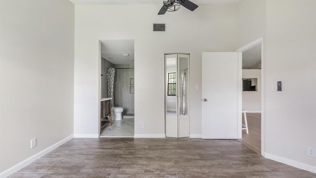 9663 NW 76th Street, Tamarac, FL 33321