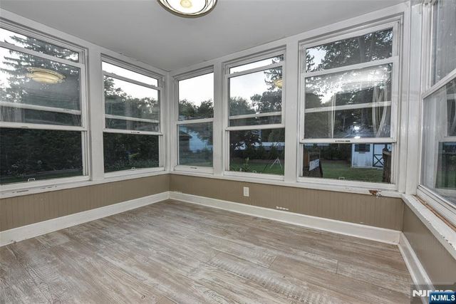 25 Stanley Court, North Haledon, NJ 07508