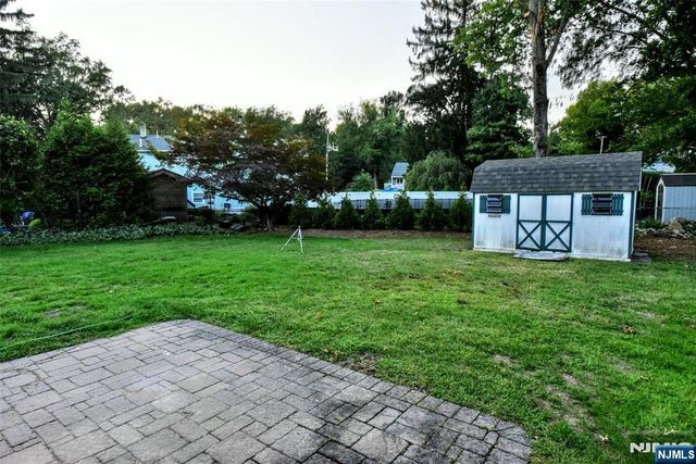 25 Stanley Court, North Haledon, NJ 07508