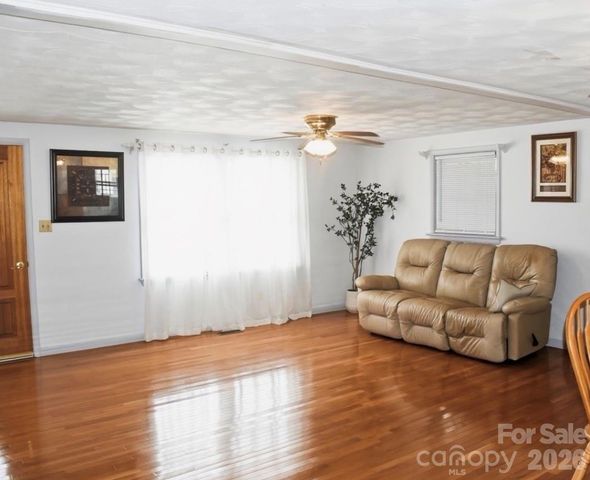 76 Eastview Court, Taylorsville, NC 28681