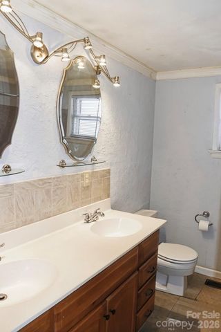 76 Eastview Court, Taylorsville, NC 28681