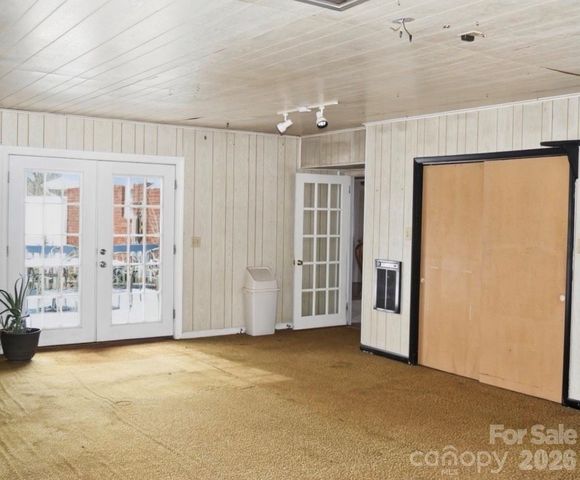 76 Eastview Court, Taylorsville, NC 28681