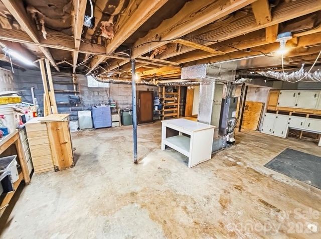 76 Eastview Court, Taylorsville, NC 28681