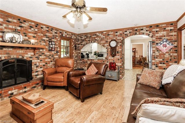 111 Wildflower Lane, Statesville, NC 28625