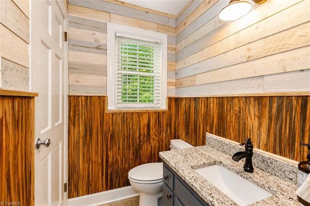 111 Wildflower Lane, Statesville, NC 28625