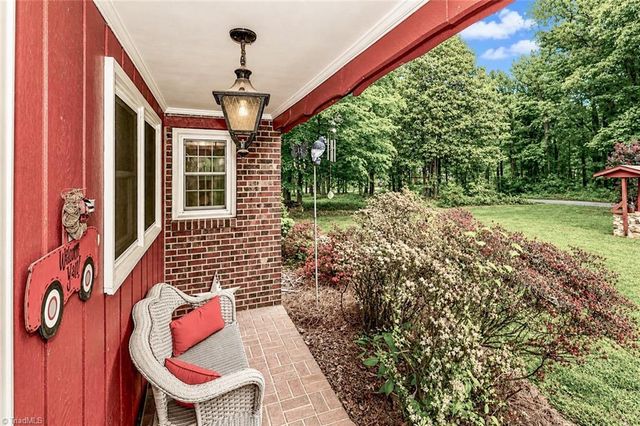 111 Wildflower Lane, Statesville, NC 28625