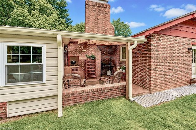 111 Wildflower Lane, Statesville, NC 28625