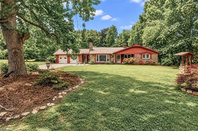 111 Wildflower Lane, Statesville, NC 28625