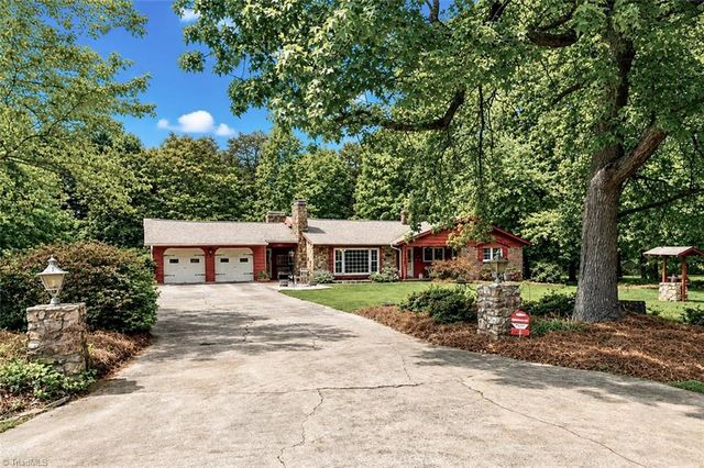 111 Wildflower Lane, Statesville, NC 28625