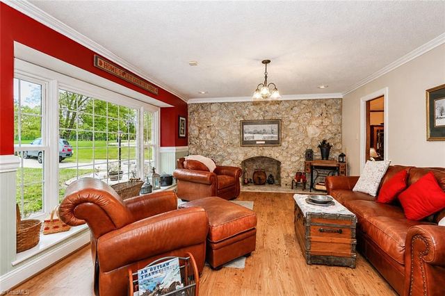 111 Wildflower Lane, Statesville, NC 28625