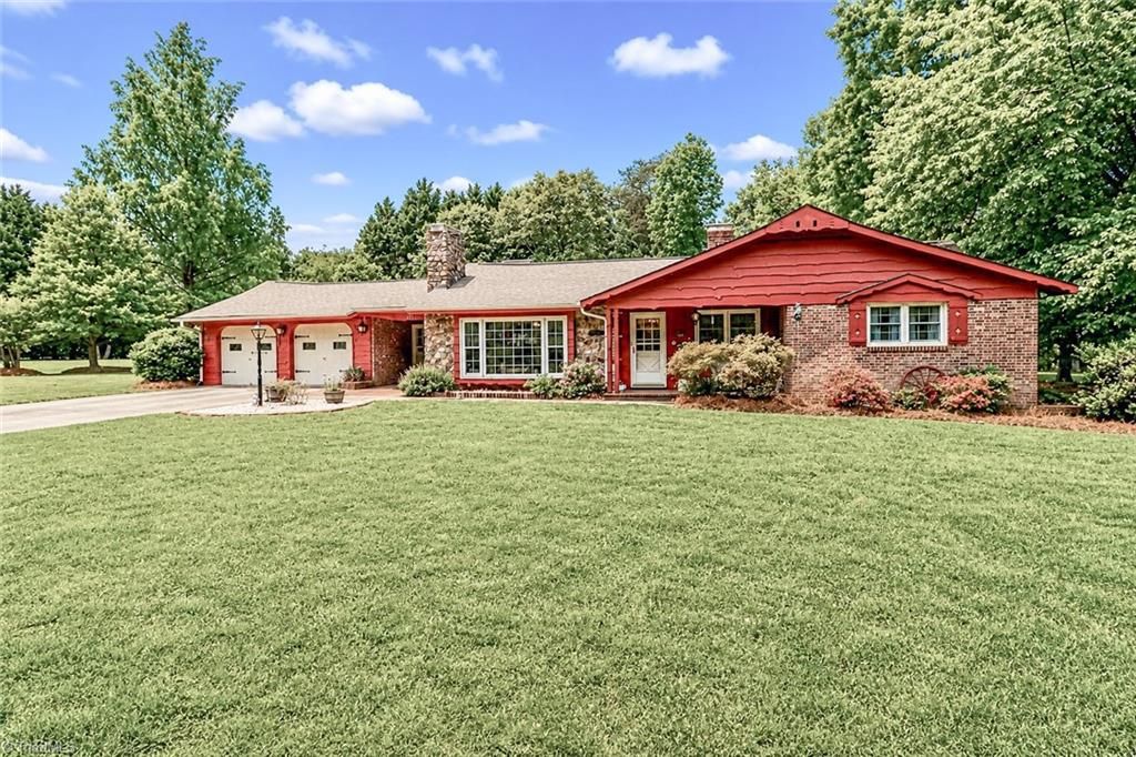 111 Wildflower Lane, Statesville, NC 28625