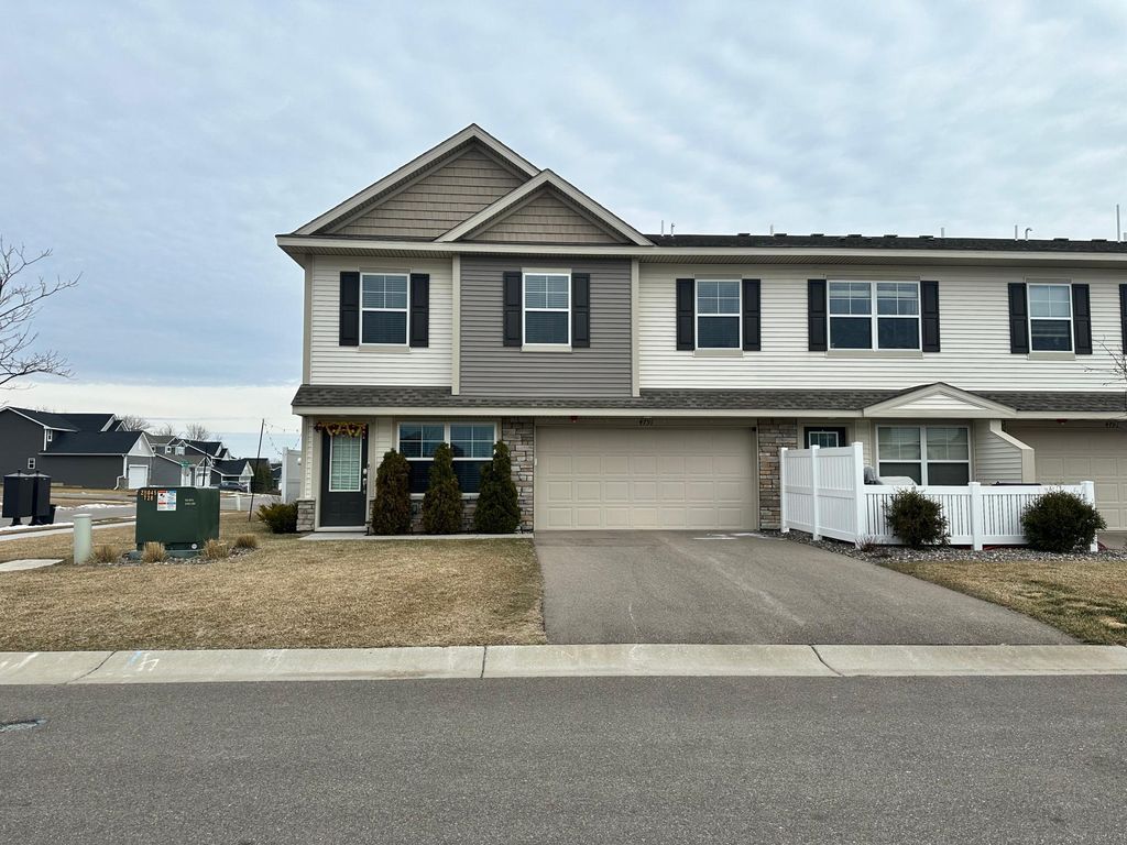 4791 Martingale Drive, Woodbury, MN 55129
