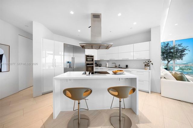 100 S Pointe Dr 1409, Miami Beach, FL 33139