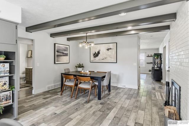 2217 N 99th Street, Omaha, NE 68134