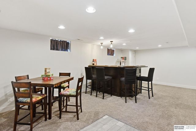 2217 N 99th Street, Omaha, NE 68134