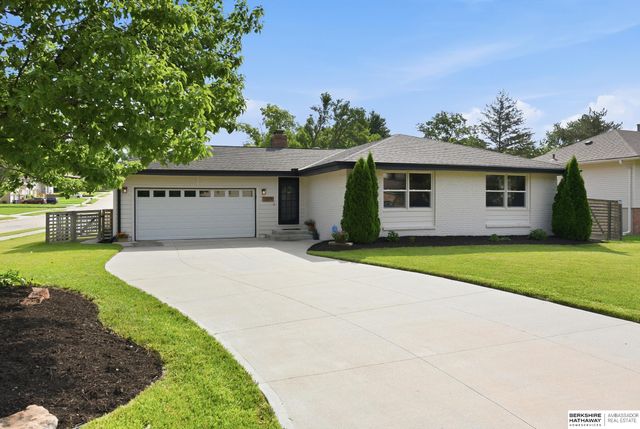 2217 N 99th Street, Omaha, NE 68134