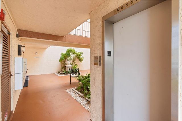 700 SE 6th Ave 314, Deerfield Beach, FL 33441